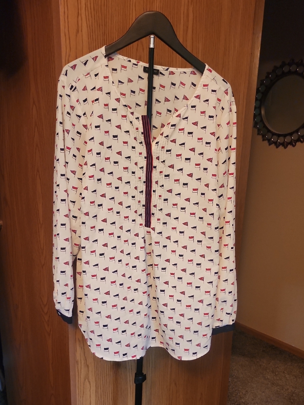 Talbots White Top with Red & Navy Flag Print
